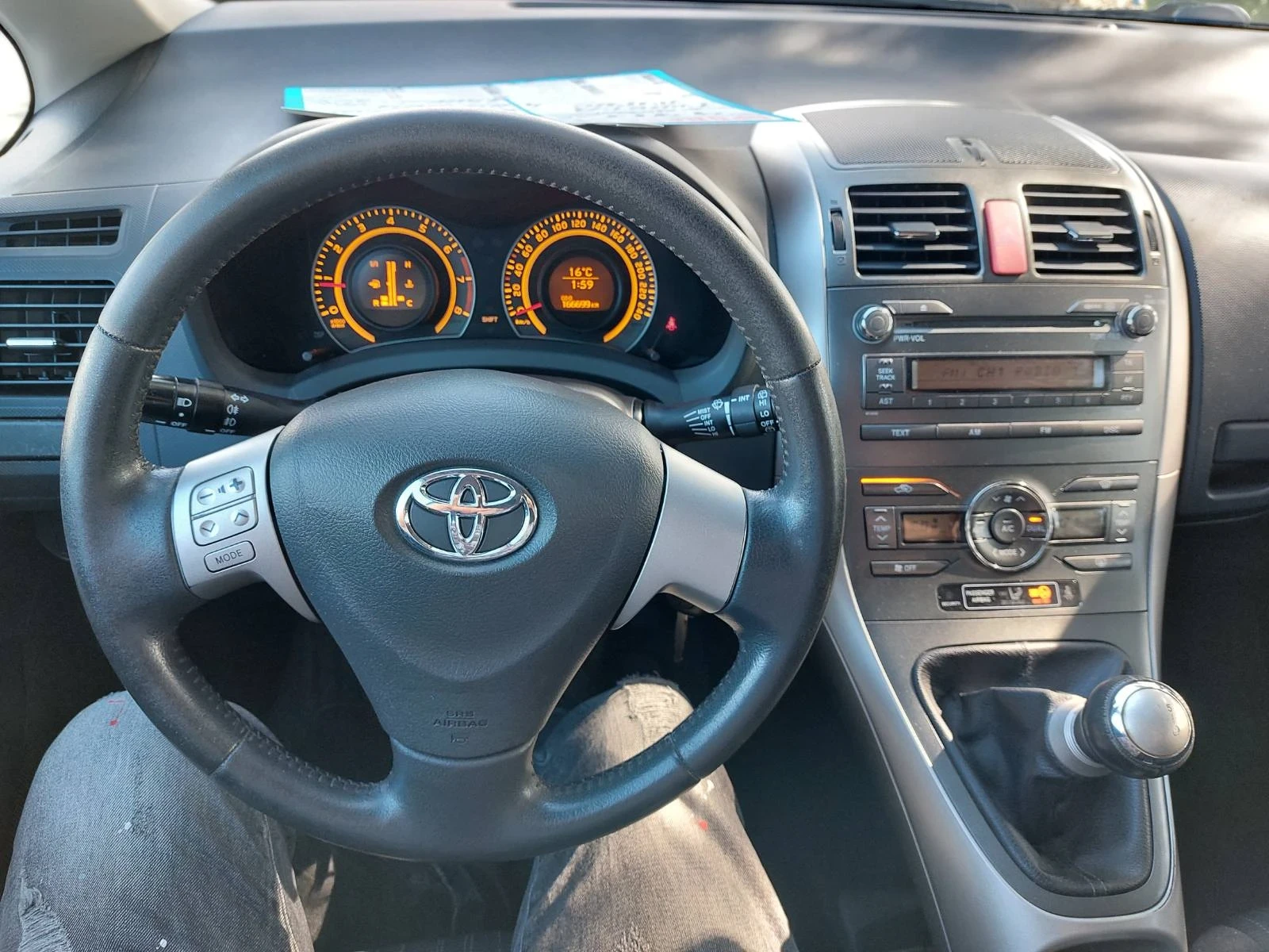 Toyota Auris 1.4, вер.мотор  - изображение 3