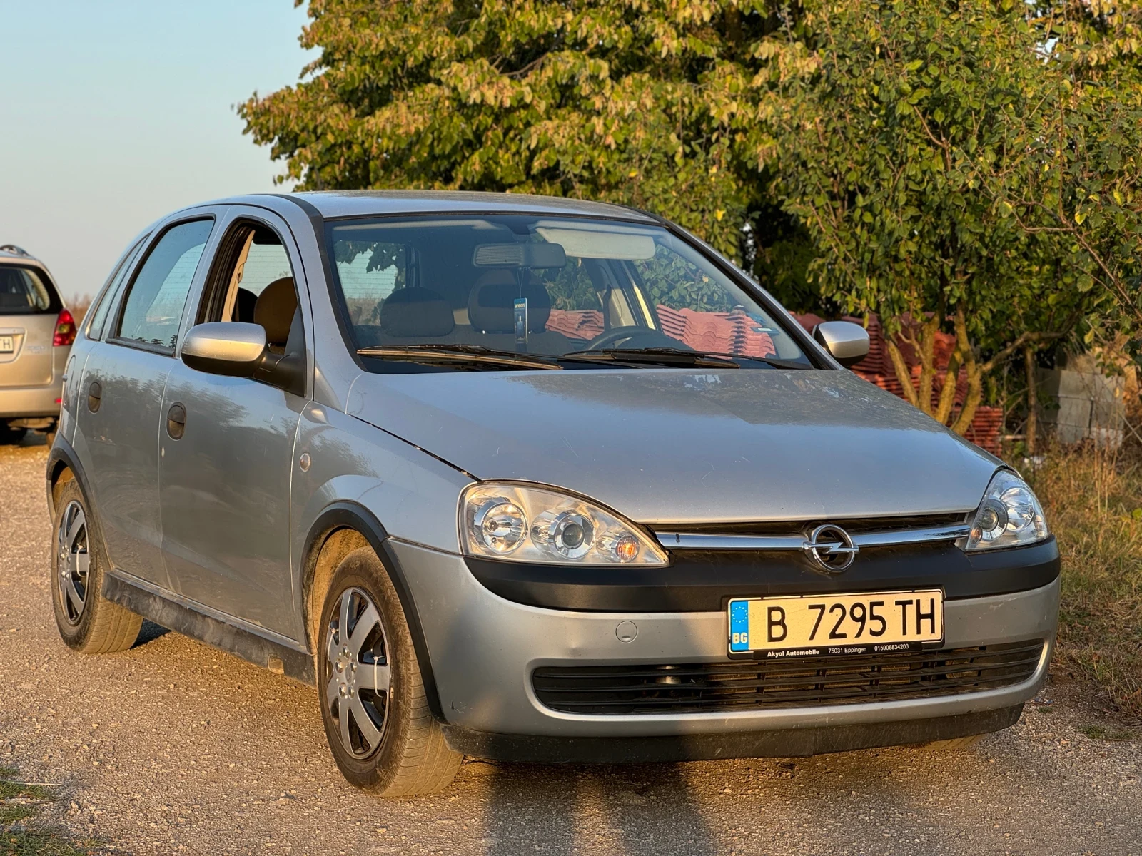 Opel Corsa 1.2 БЕНЗИН - изображение 2