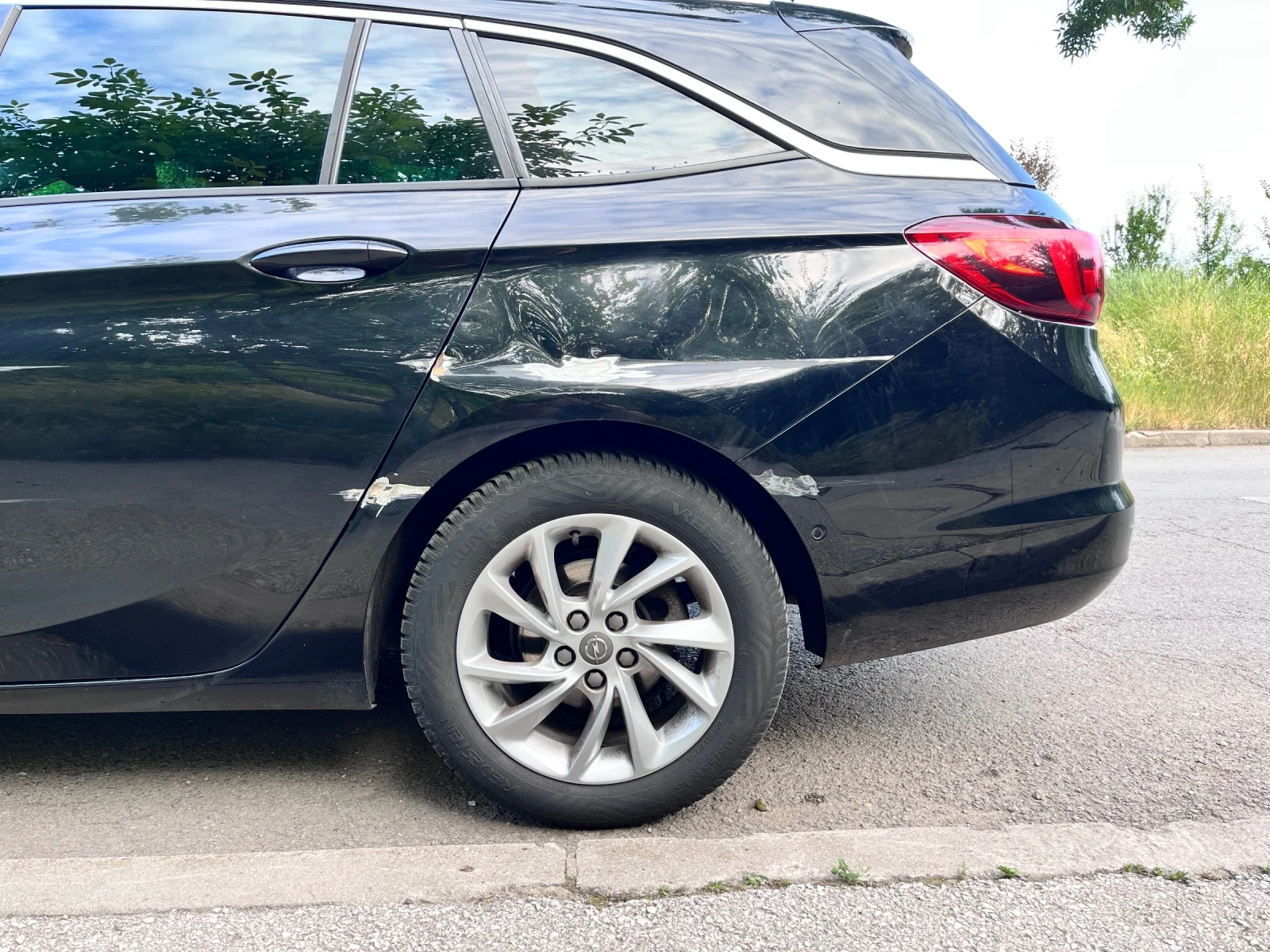 Opel Astra Sports Tourer 1.6 cdti 2018 - изображение 8