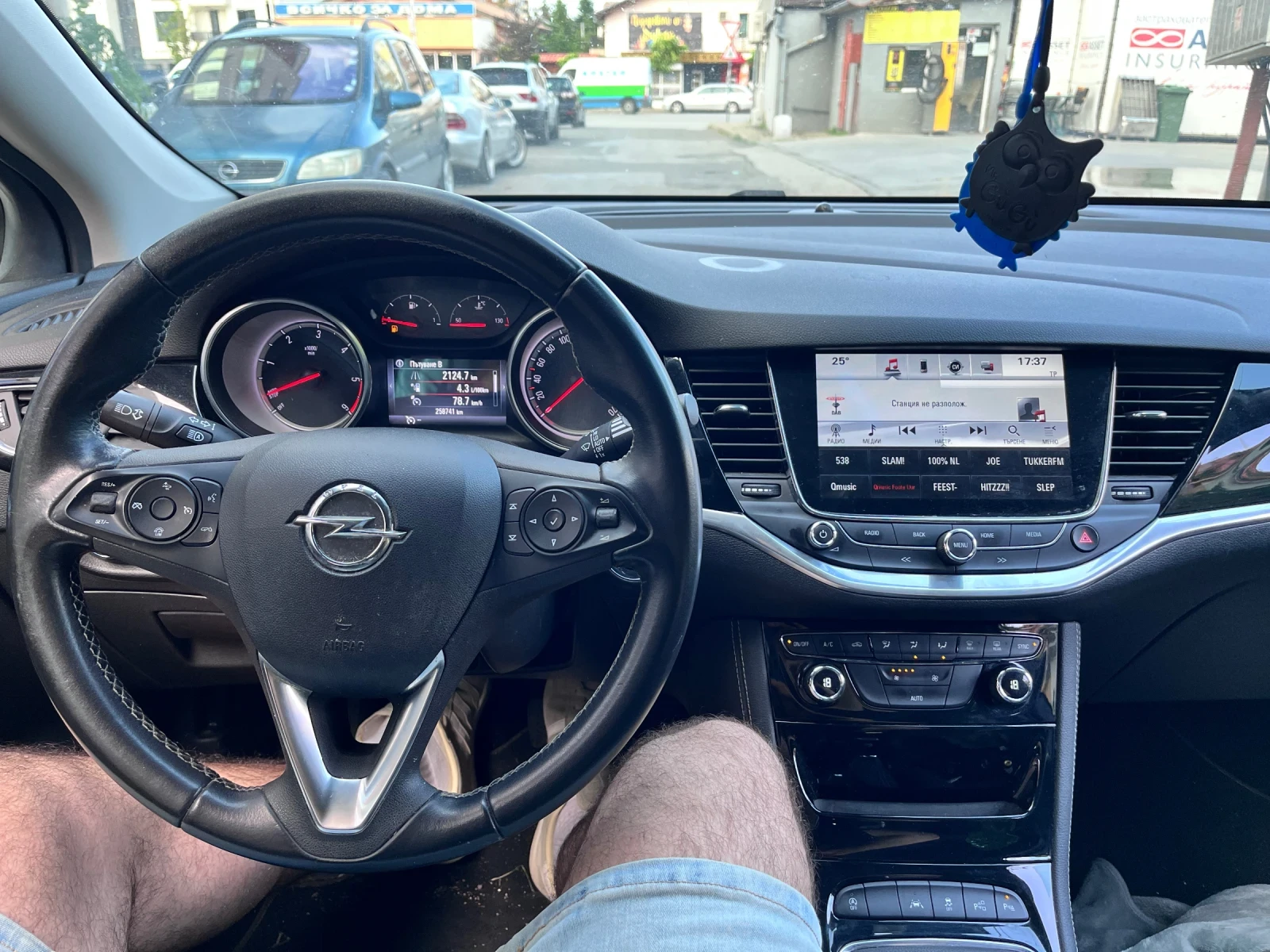 Opel Astra Sports Tourer 1.6 cdti 2018 - изображение 10