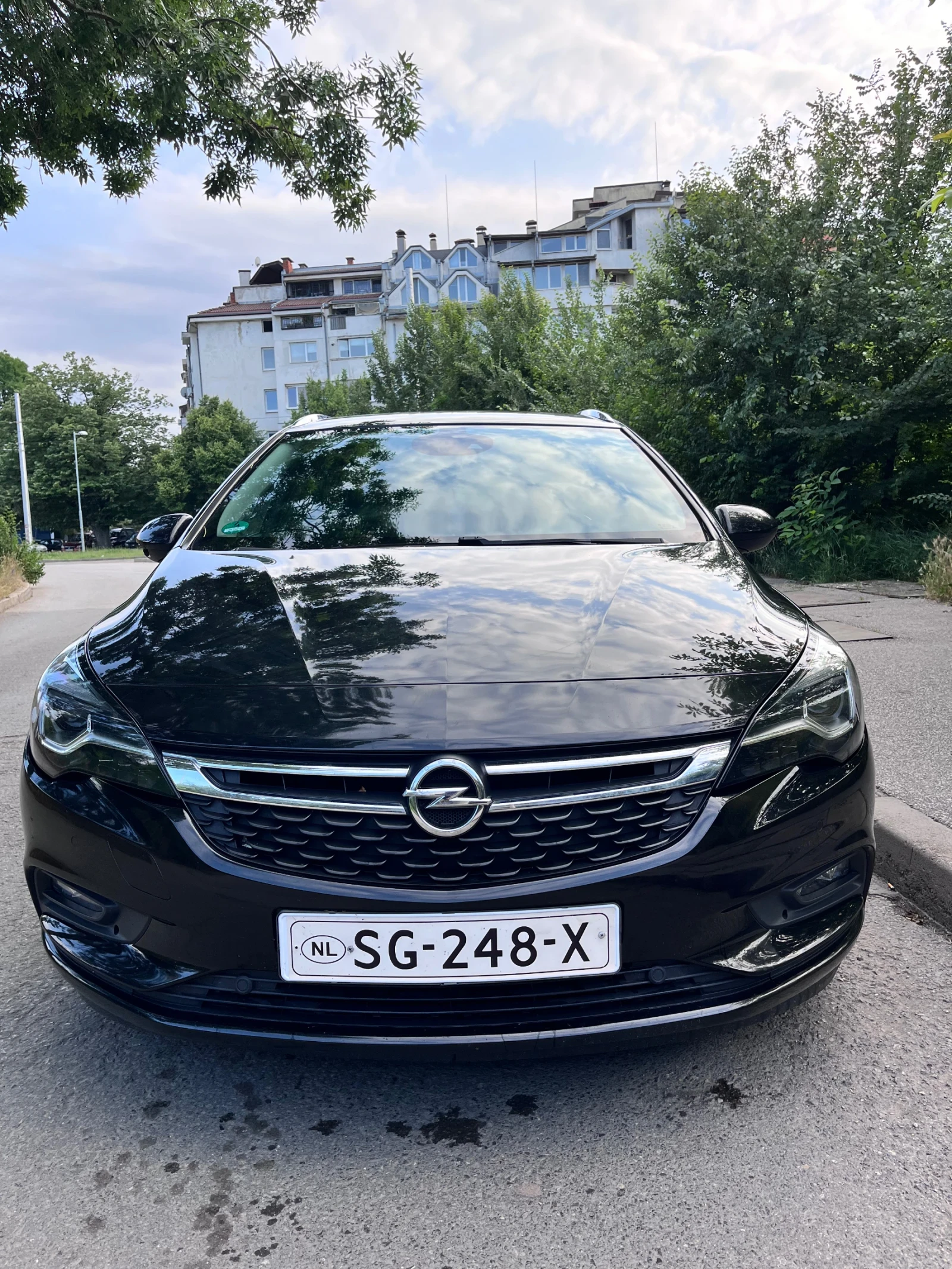 Opel Astra Sports Tourer 1.6 cdti 2018 - изображение 2
