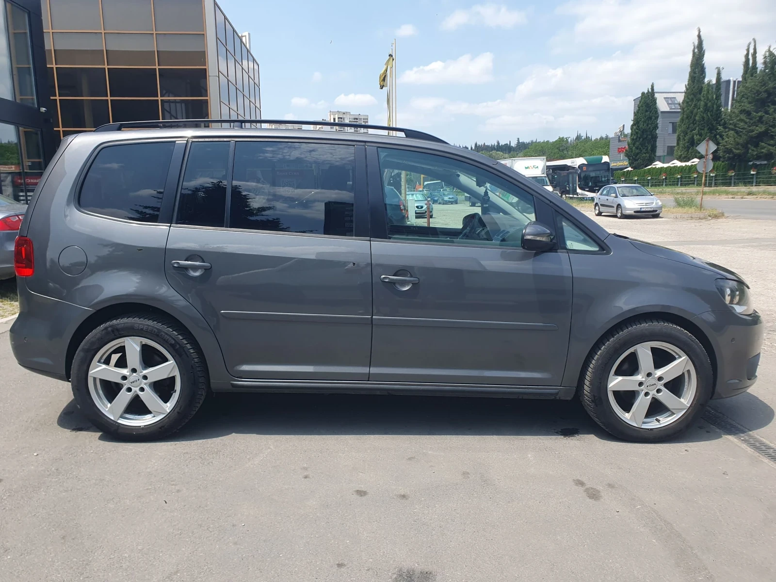 VW Touran 1, 6 tdi 105 hp - изображение 5