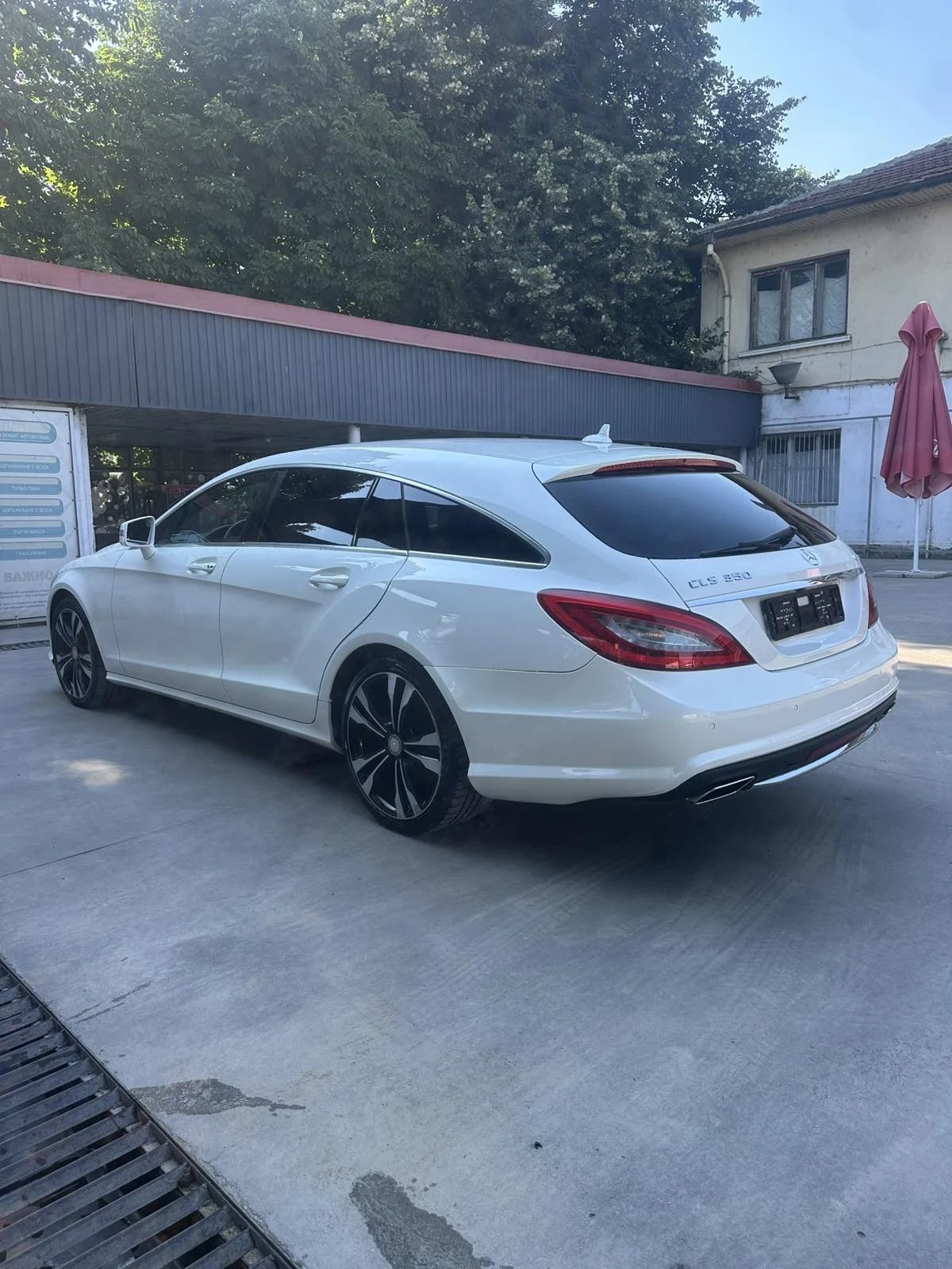 Mercedes-Benz CLS 350 AMG PACK/DISTRONIC/ОБДУХВАНЕ - изображение 5