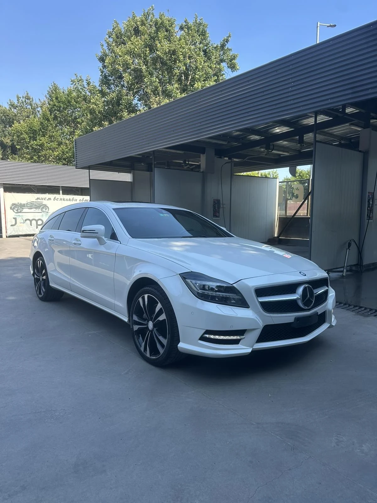 Mercedes-Benz CLS 350 AMG PACK/DISTRONIC/ОБДУХВАНЕ - изображение 3