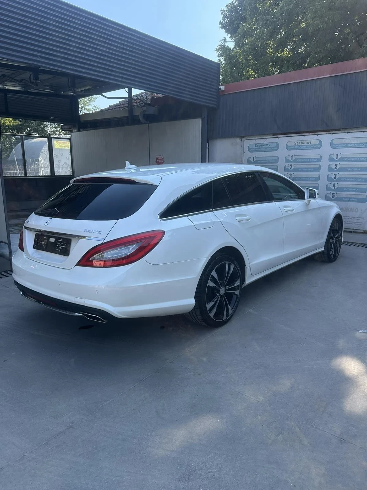 Mercedes-Benz CLS 350 AMG PACK/DISTRONIC/ОБДУХВАНЕ - изображение 7