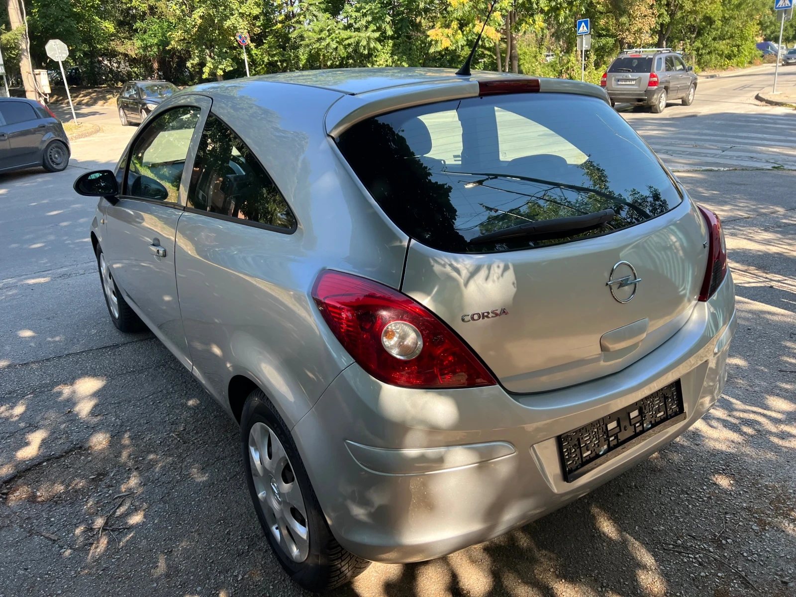 Opel Corsa 1.2 - изображение 10