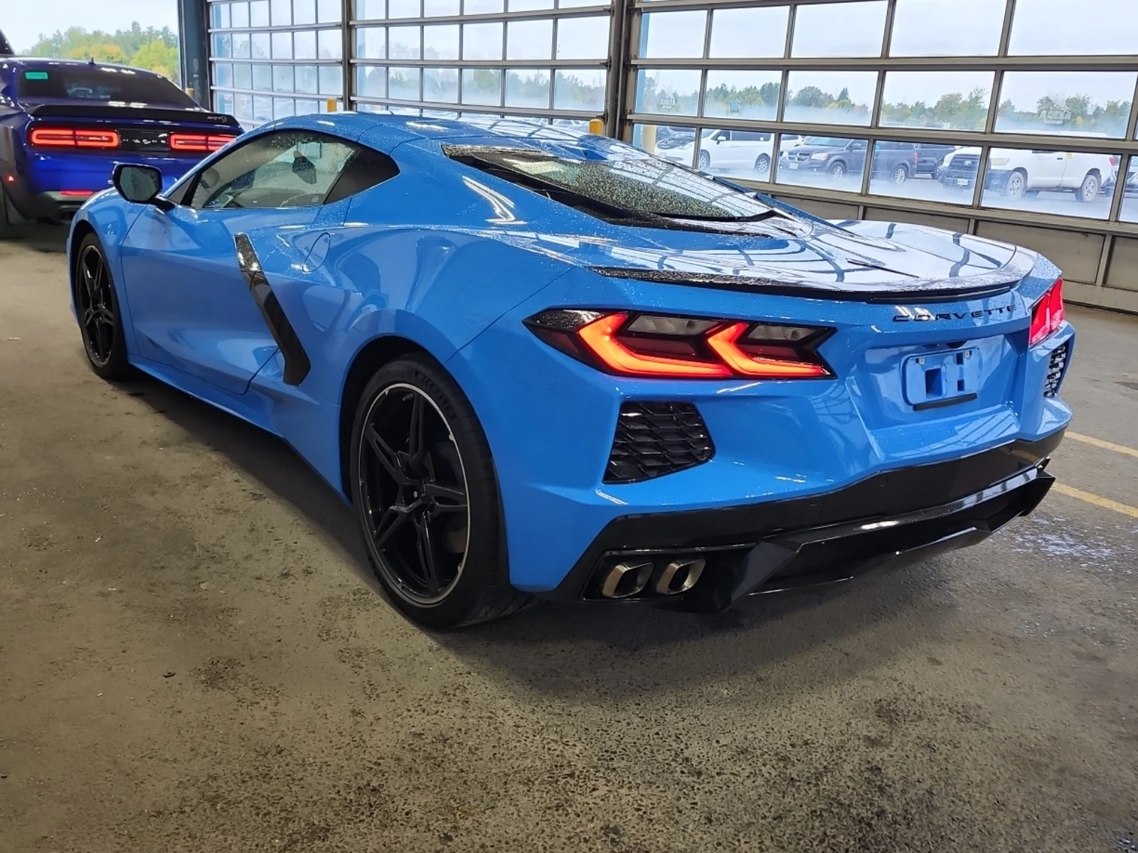 Chevrolet Corvette  Stingray (C8) * * CARFAX * * АВТО КРЕДИТ * *  - изображение 3