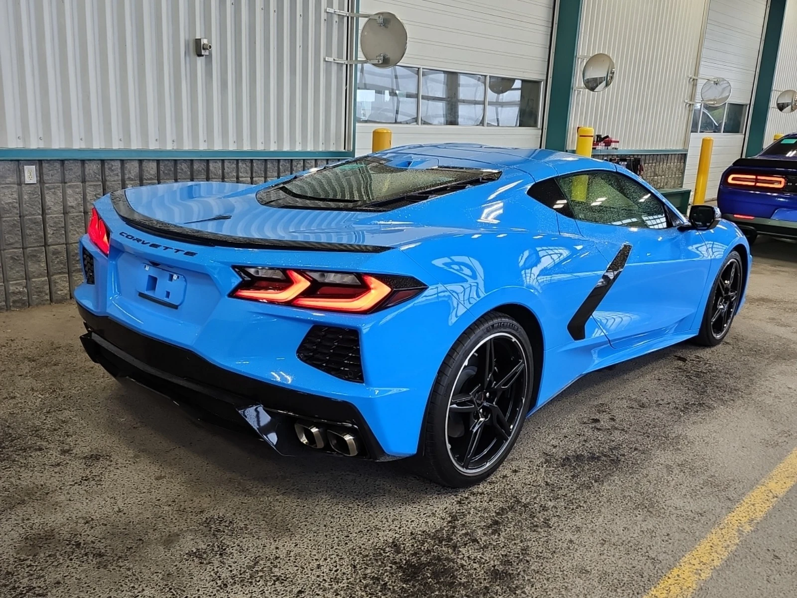 Chevrolet Corvette  Stingray (C8) * * CARFAX * * АВТО КРЕДИТ * *  - изображение 4