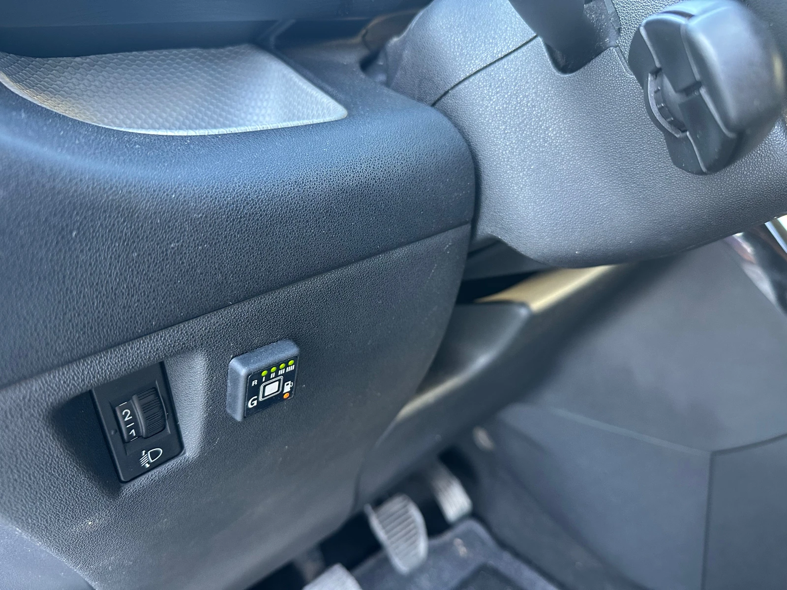 Citroen C3 Picasso 1.4i GAZ 129000km. - изображение 9