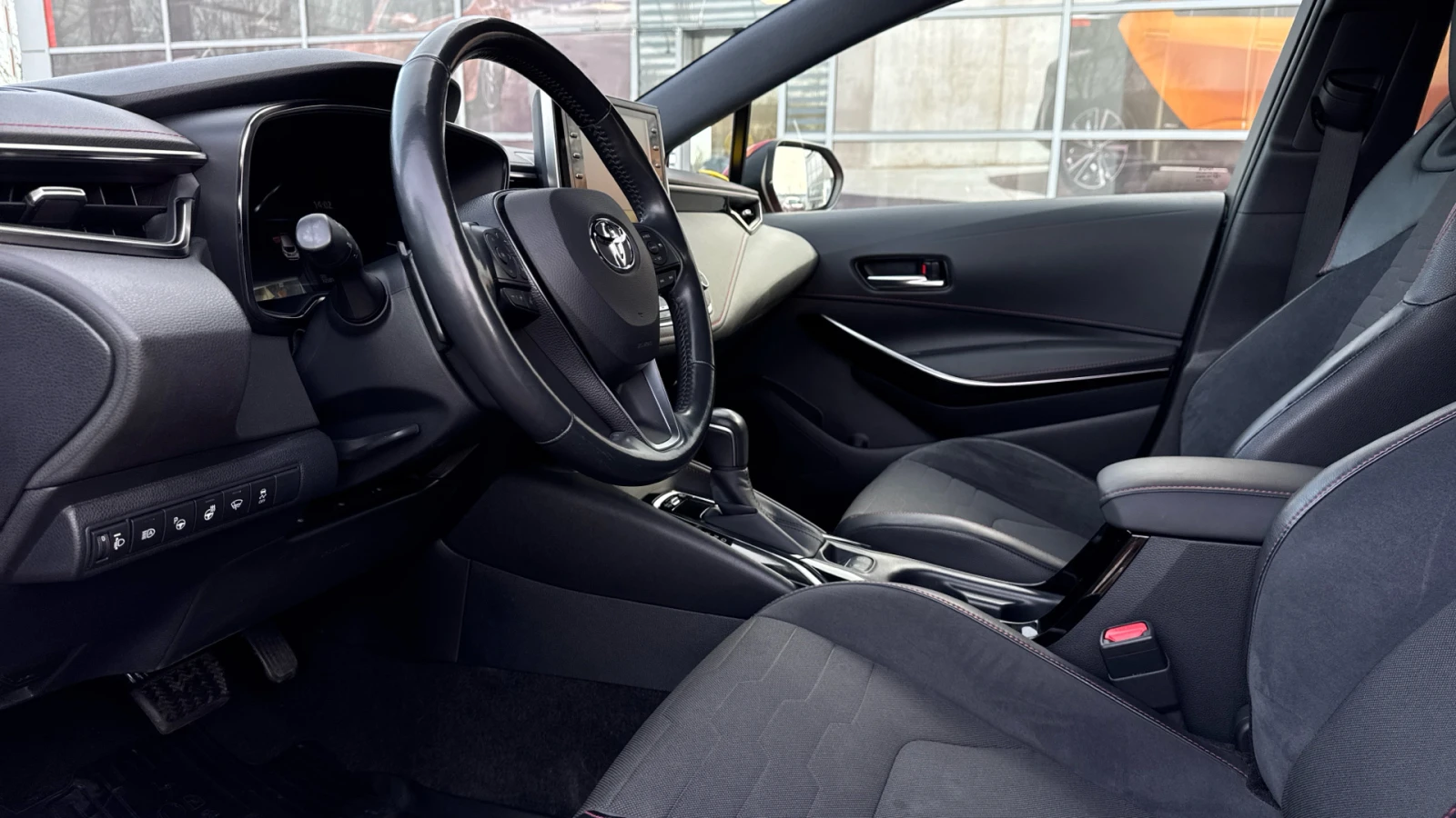 Toyota Corolla 2, 0 HEV  | Mobile.bg � ����������� 13