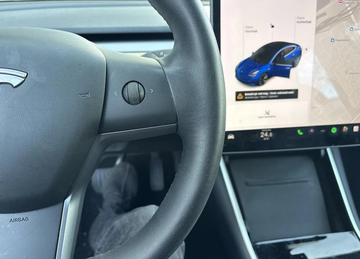 Tesla Model 3  4х4 Европейска Long Range - изображение 8