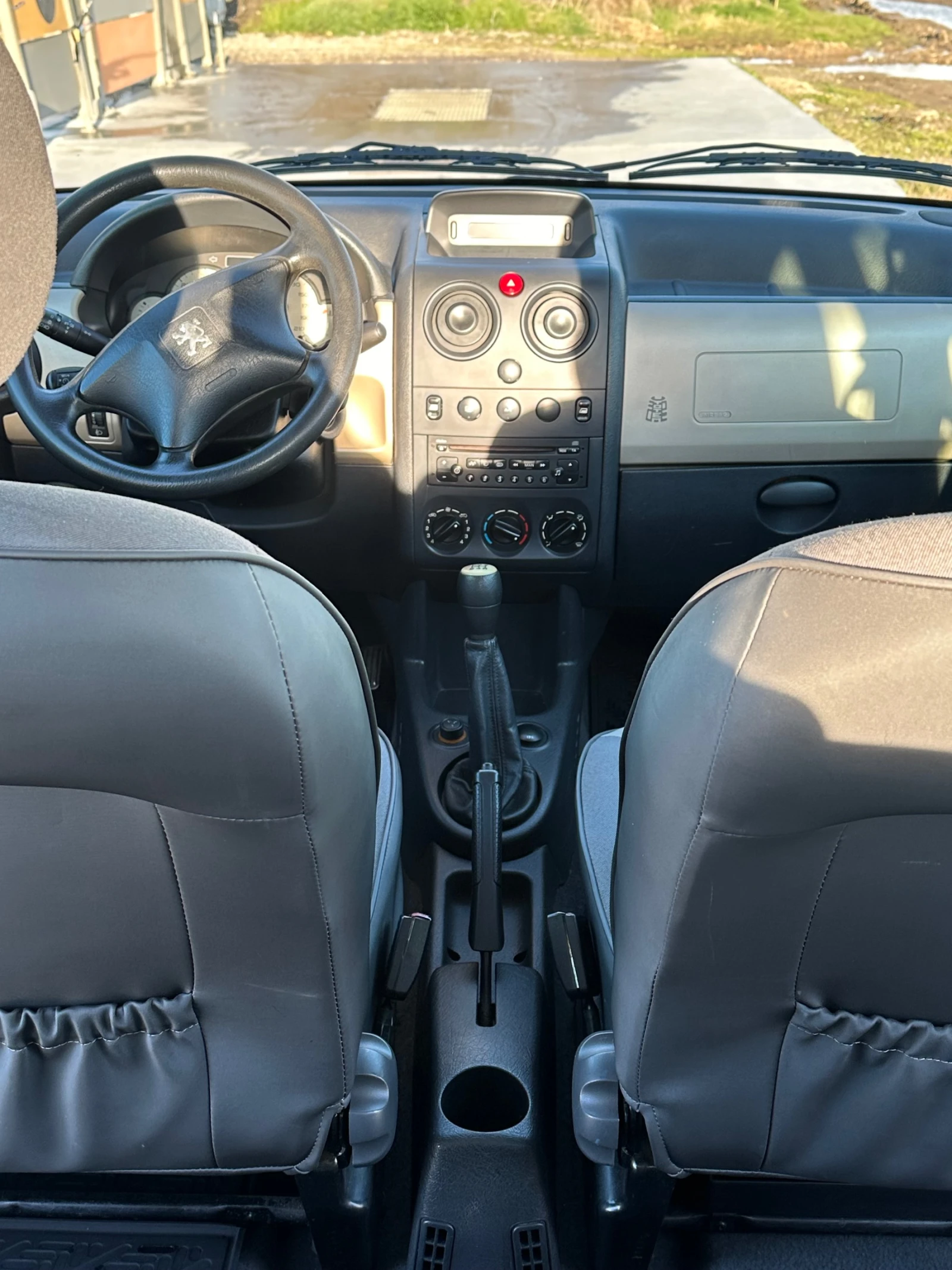 Peugeot Partner, снимка 15 - Автомобили и джипове - 54008602