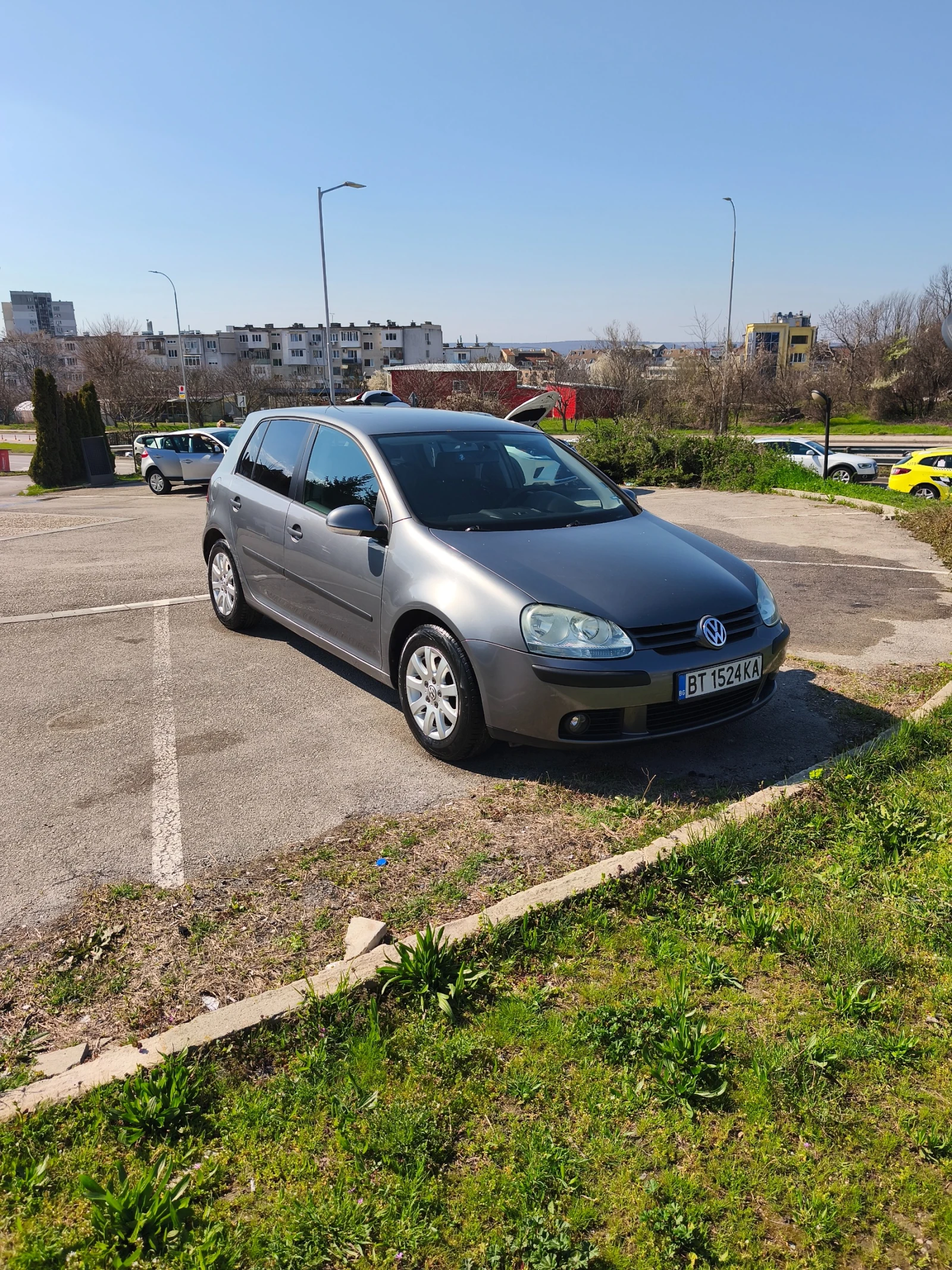 VW Golf 5, снимка 3 - Автомобили и джипове - 54100744