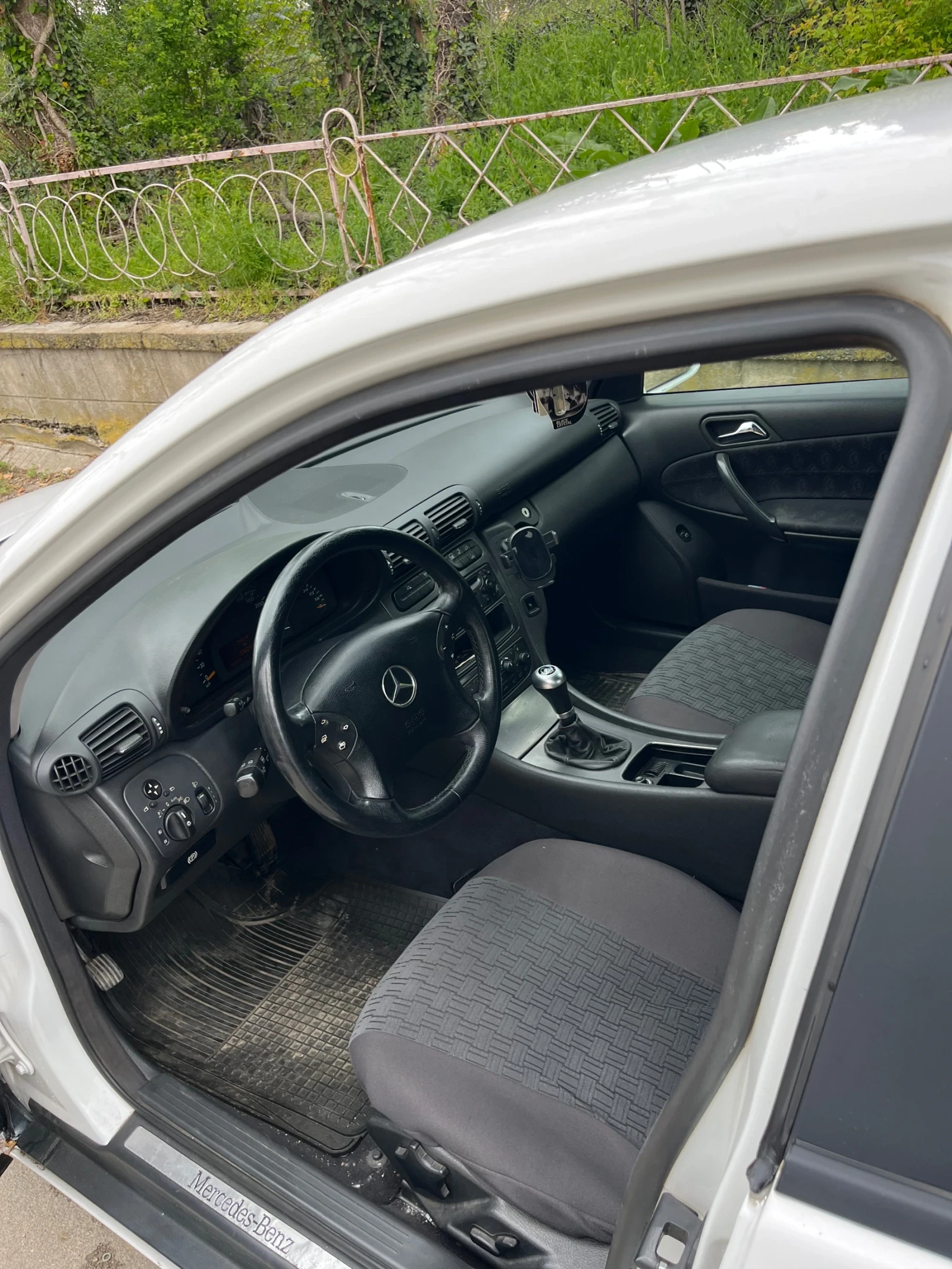 Mercedes-Benz C 220, снимка 9 - Автомобили и джипове - 54271538