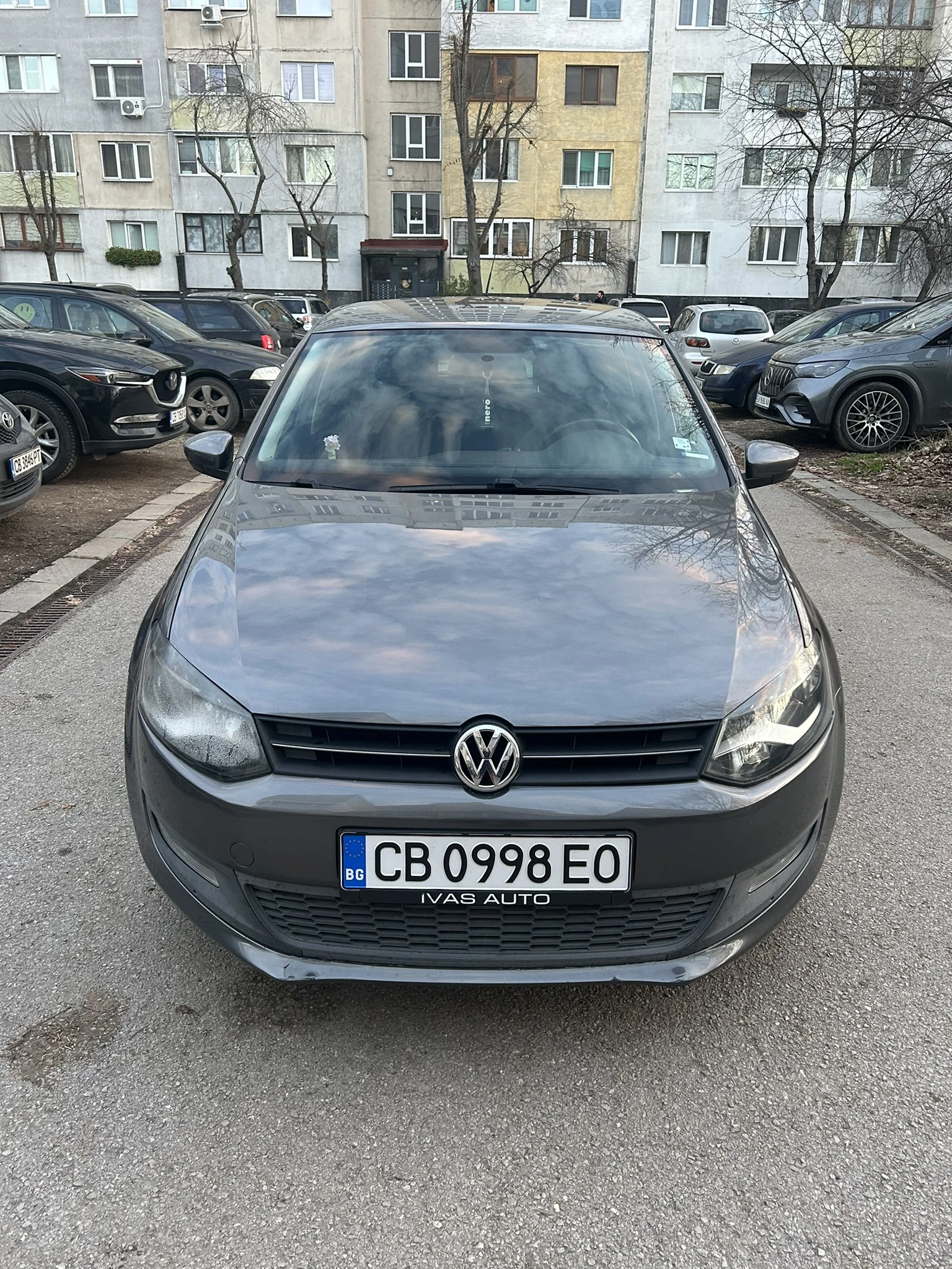 VW Polo 1.2I-70кс, снимка 2 - Автомобили и джипове - 54811531