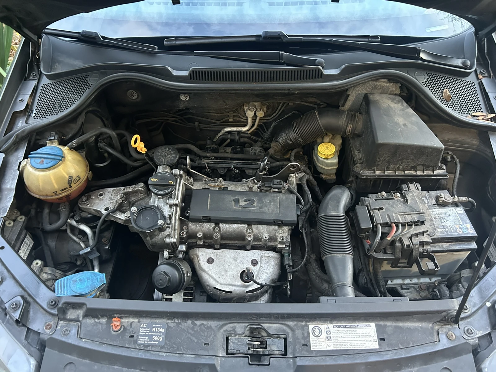 VW Polo 1.2I-70кс, снимка 16 - Автомобили и джипове - 54811531