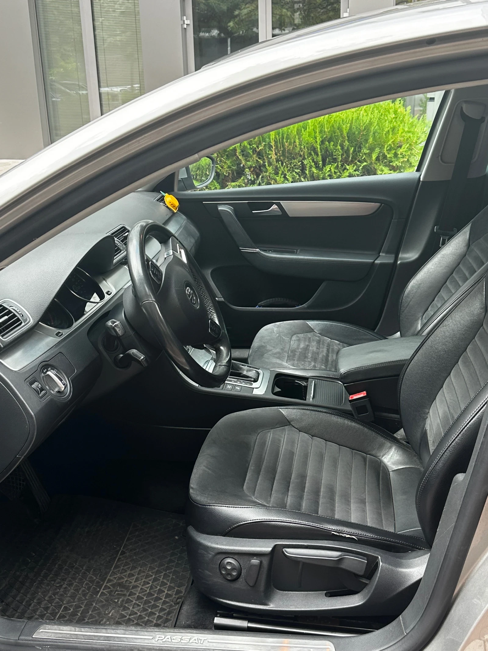 VW Passat B7, снимка 5 - Автомобили и джипове - 56246790