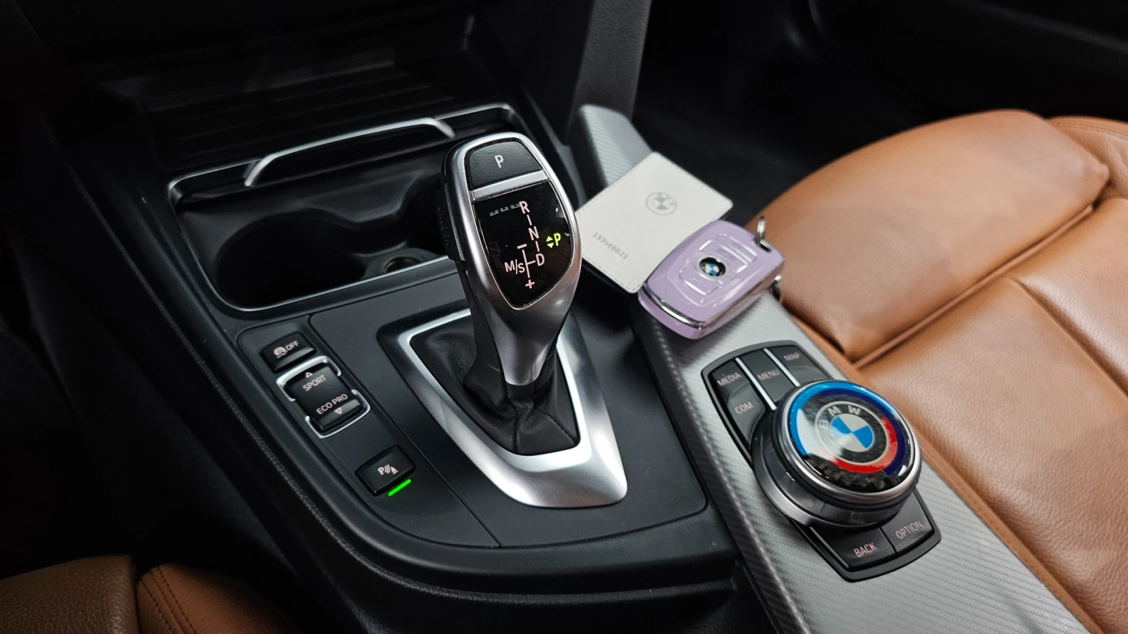 BMW 330 M Sport Pack | LED | Keyless, снимка 11 - Автомобили и джипове - 56434822