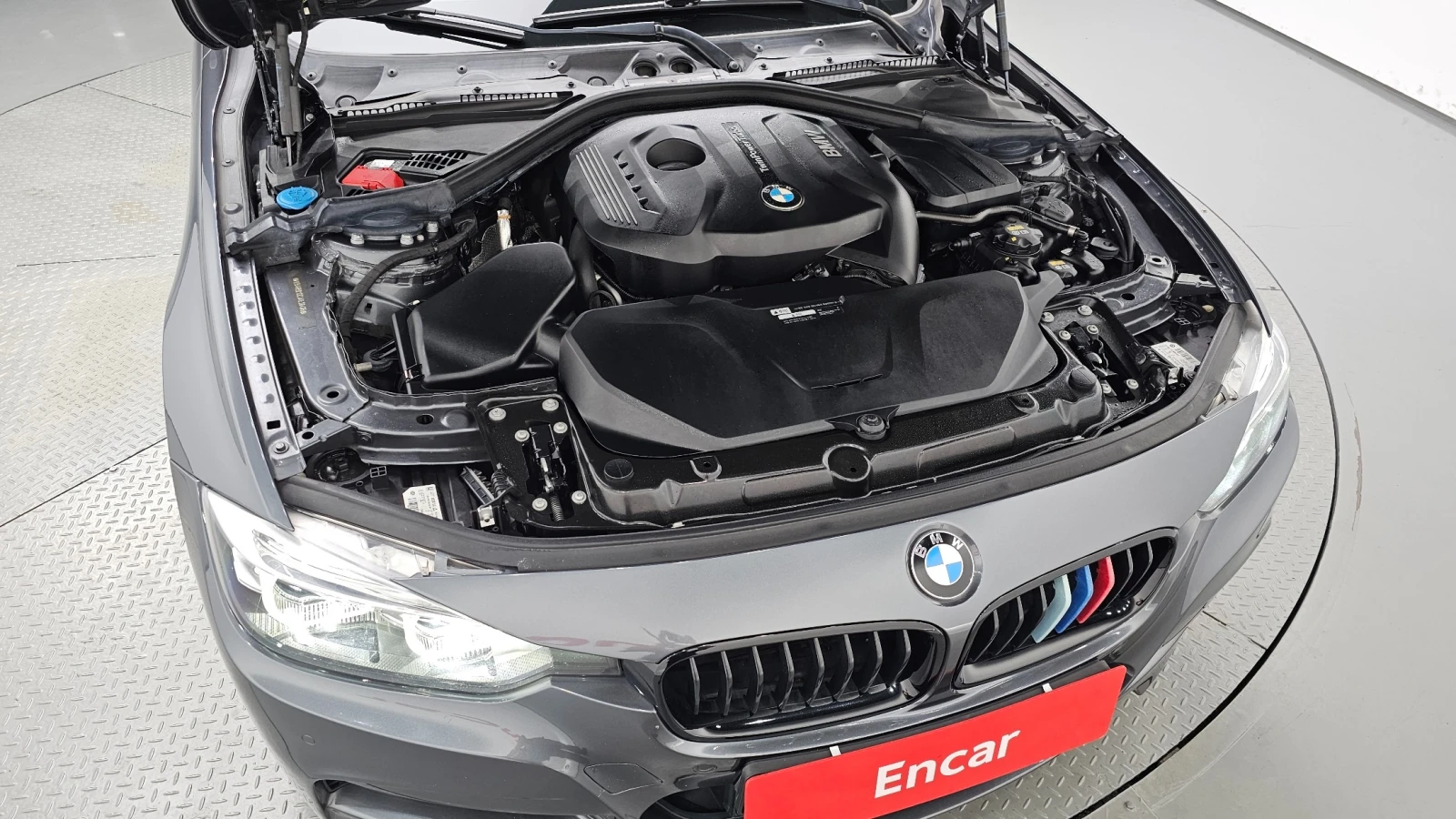 BMW 330 M Sport Pack | LED | Keyless, снимка 10 - Автомобили и джипове - 56434822
