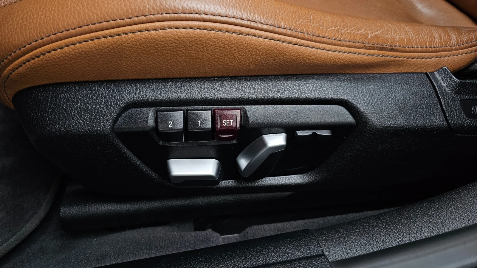 BMW 330 M Sport Pack | LED | Keyless, снимка 15 - Автомобили и джипове - 56434822