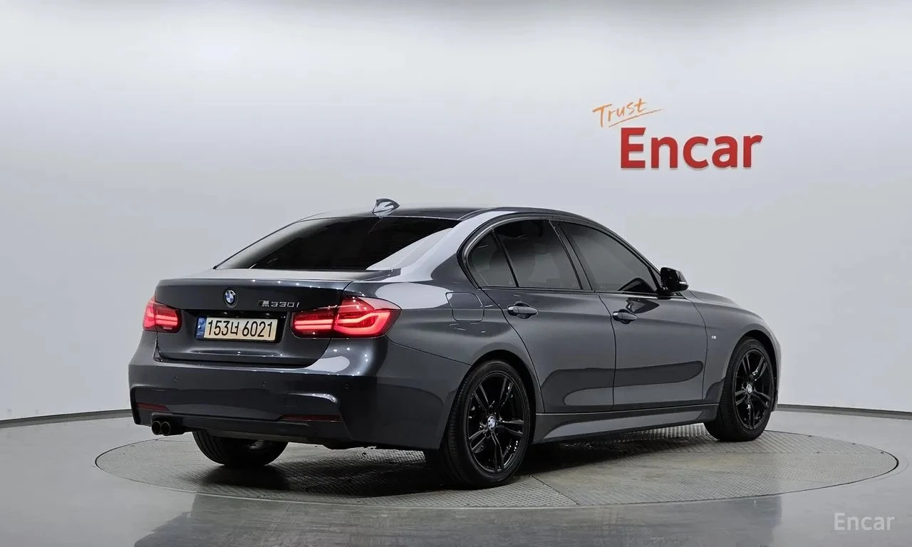 BMW 330 M Sport Pack | LED | Keyless, снимка 2 - Автомобили и джипове - 56434822