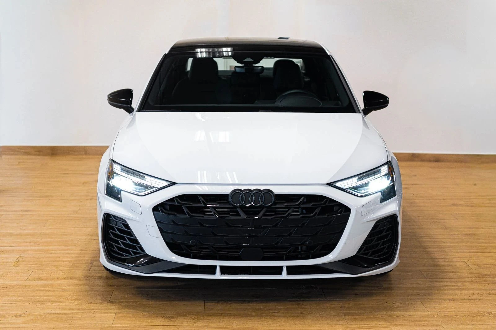 Audi S3, снимка 2 - Автомобили и джипове - 56706352