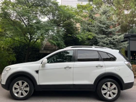 Chevrolet Captiva 2.0d XENON/4x4/NAVI/6+ 1/KAMERA/PODGREV/KOJA/UNIKA, снимка 3