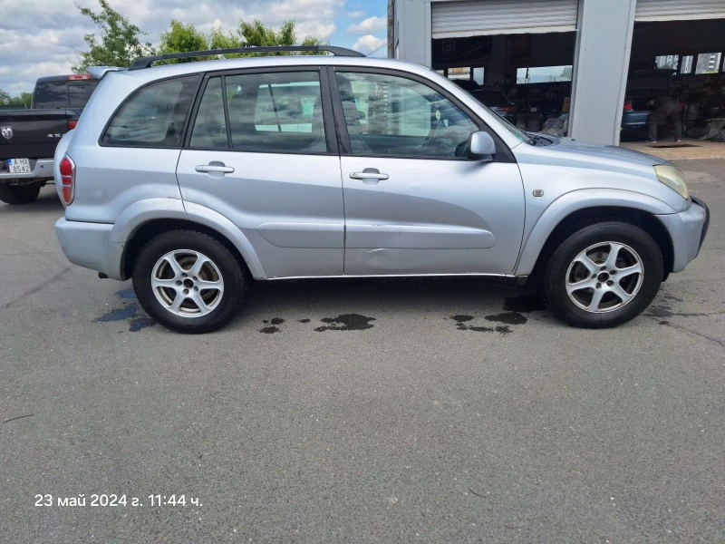 Toyota Rav4 2, снимка 3 - Автомобили и джипове - 47112810