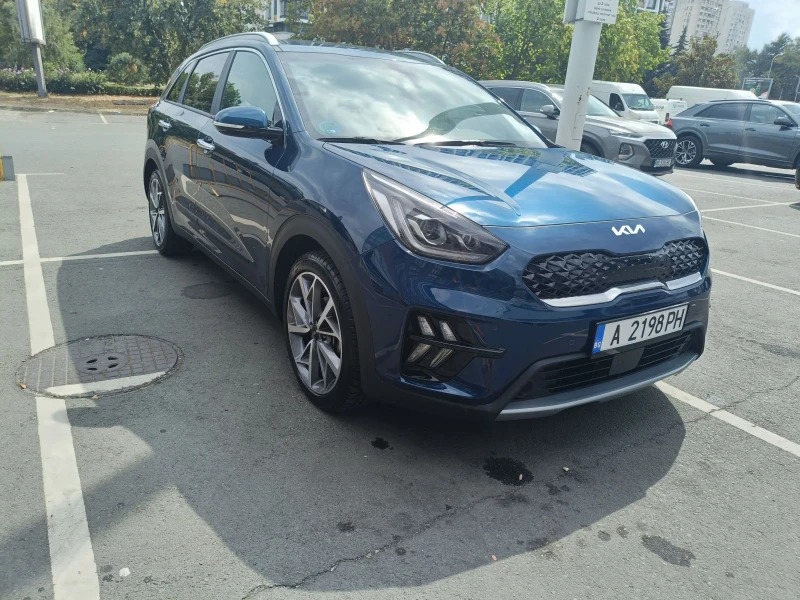 Kia Niro, снимка 1 - Автомобили и джипове - 47176549