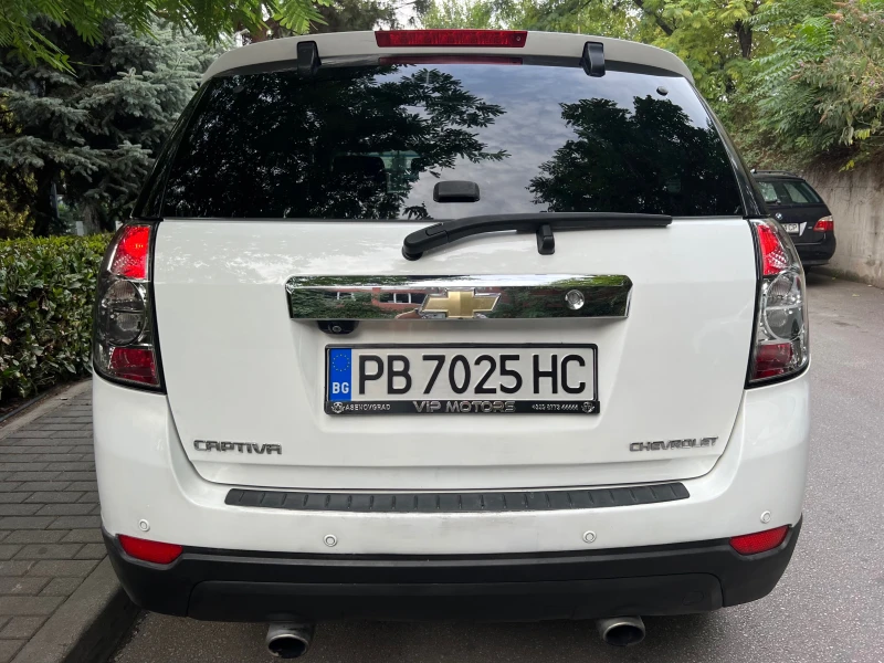 Chevrolet Captiva 2.0d XENON/4x4/NAVI/6+ 1/KAMERA/PODGREV/KOJA/UNIKA, снимка 8 - Автомобили и джипове - 47322343