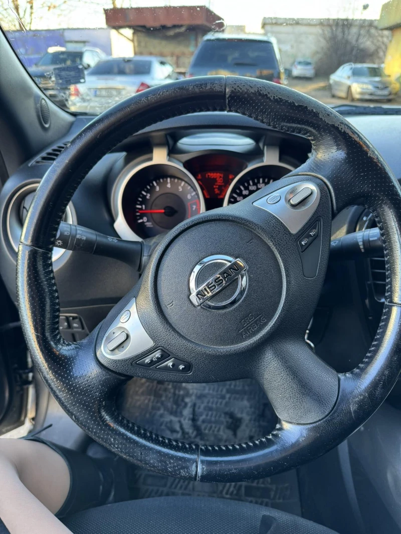 Nissan Juke, снимка 17 - Автомобили и джипове - 47773634