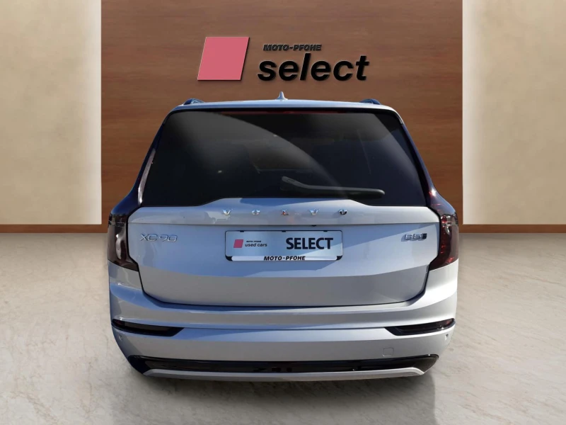 Volvo Xc90 2.0L, снимка 6 - Автомобили и джипове - 51827595