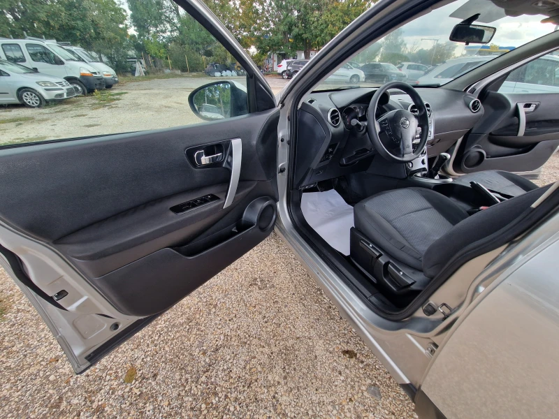 Nissan Qashqai 1.6i/ГАЗОВ ИЖЕКЦИОН, снимка 13 - Автомобили и джипове - 52042755