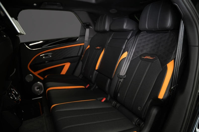 Bentley Bentayga SPEED/NEW MODEL/CARBON/BLACKLINE/MANDARIN/CERAMIC/, снимка 16 - Автомобили и джипове - 53088771