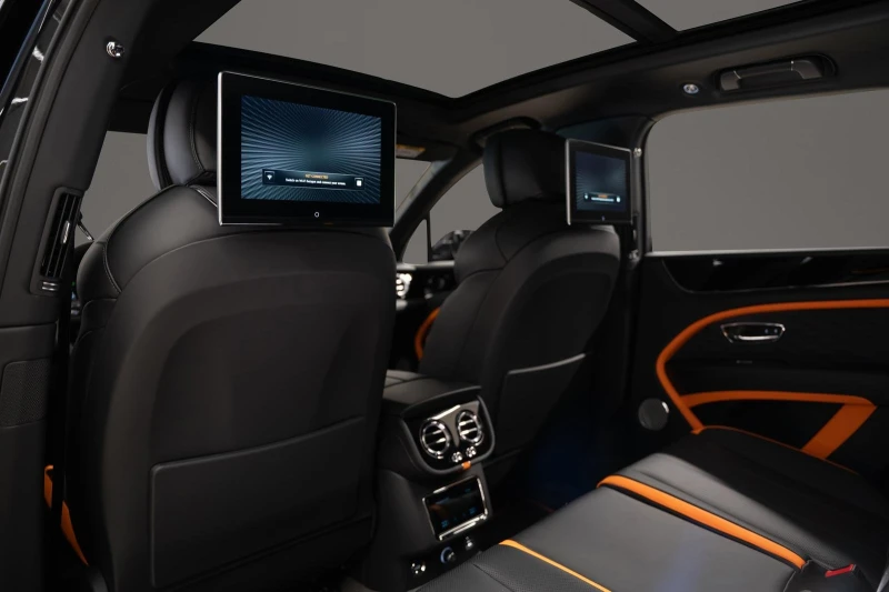 Bentley Bentayga SPEED/NEW MODEL/CARBON/BLACKLINE/MANDARIN/CERAMIC/, снимка 15 - Автомобили и джипове - 53088771