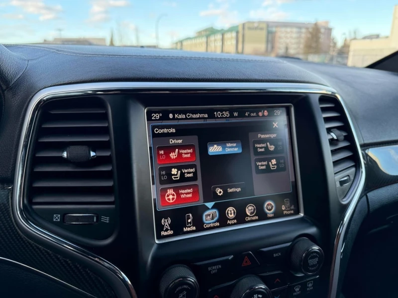 Jeep Grand cherokee * SRT * CARFAX * ЦЕНА ДО БГ, снимка 12 - Автомобили и джипове - 53206434