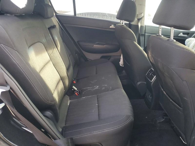 Kia Sportage 2.4L 4 Front-wheel Drive, снимка 12 - Автомобили и джипове - 53802949