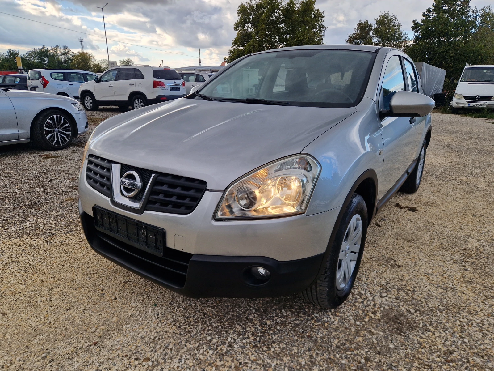 Nissan Qashqai 1.6i/ГАЗОВ ИЖЕКЦИОН, снимка 1