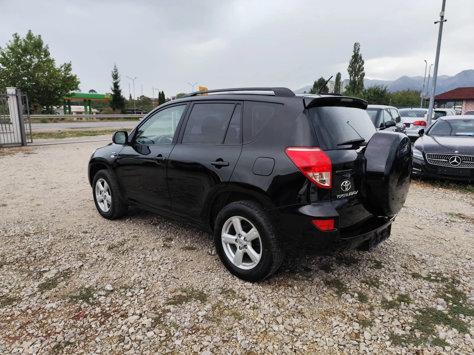 Toyota Rav4 2.2 дизел 136 коня - изображение 8