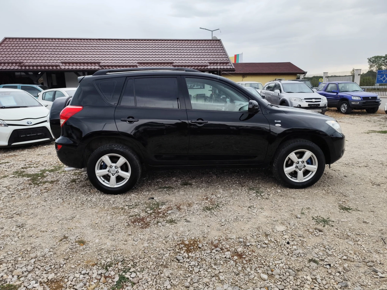 Toyota Rav4 2.2 дизел 136 коня - изображение 4