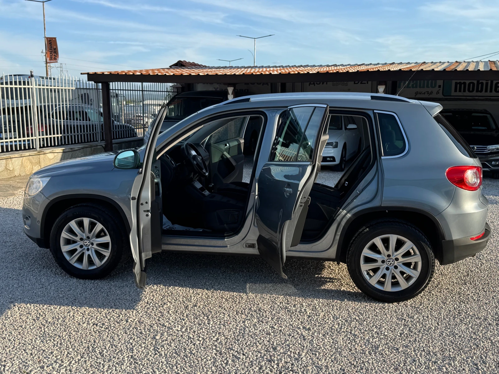 VW Tiguan 2.0TDI* AVTOMATIK* PARKASISTANS* 4x4* LIZING - изображение 10