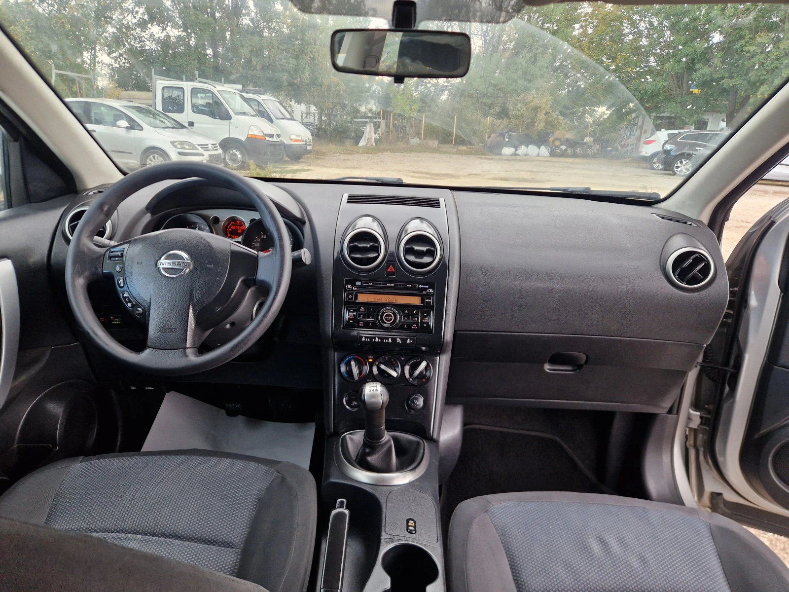 Nissan Qashqai 1.6i/  | Mobile.bg   12