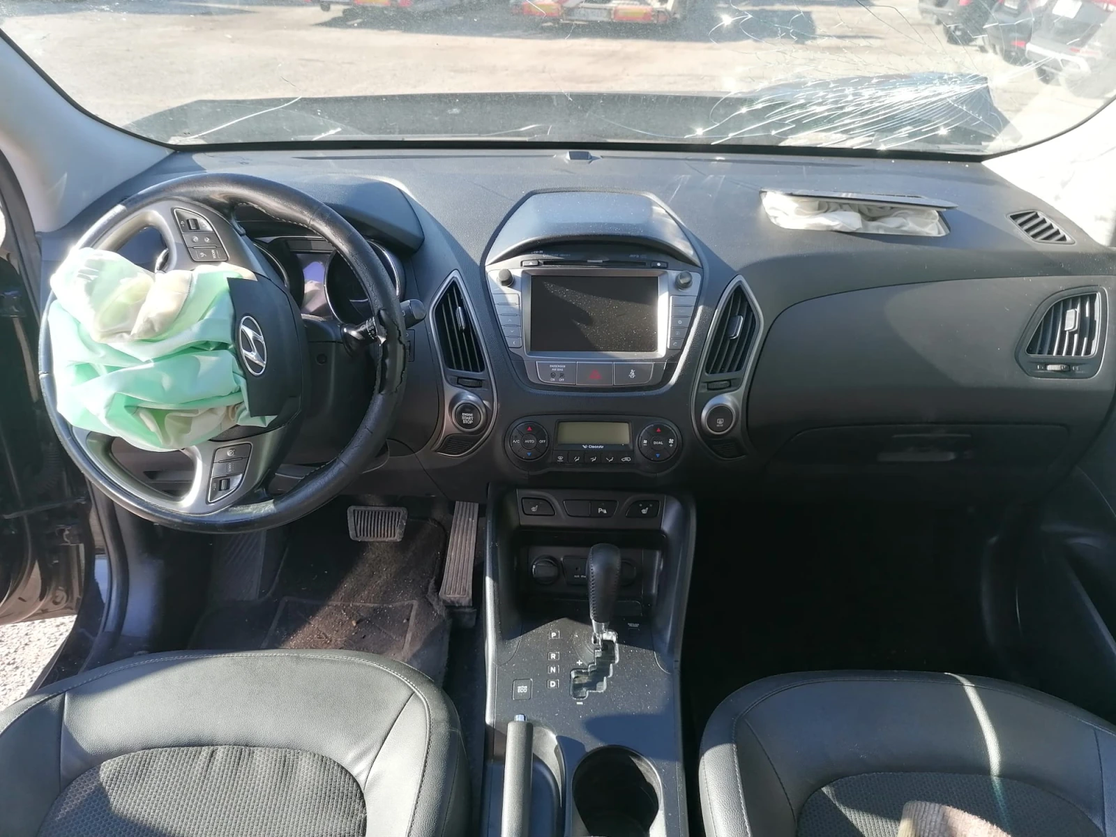 Hyundai IX35 2.0CRDi / 4x4 | Mobile.bg   9