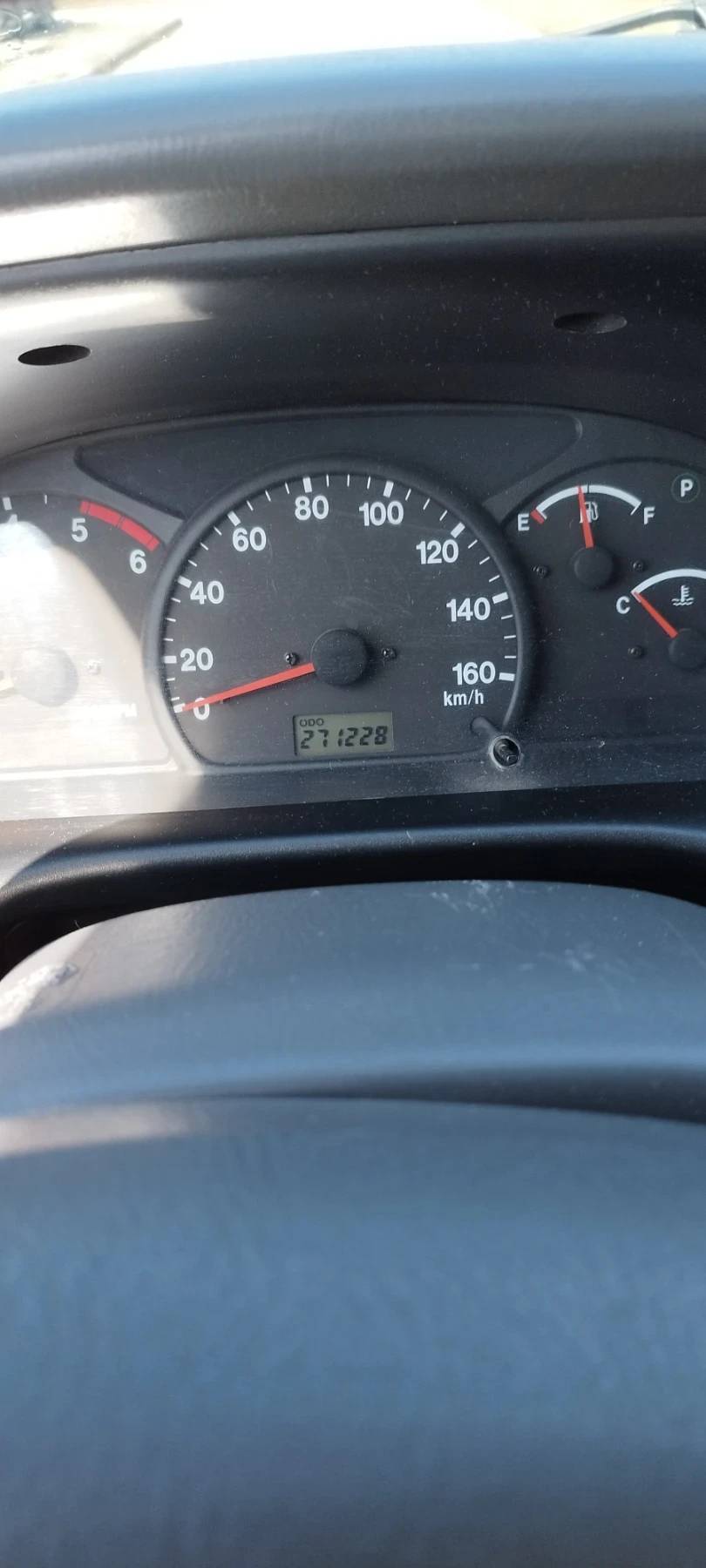 Suzuki Grand vitara Siena, снимка 5 - Автомобили и джипове - 53835779