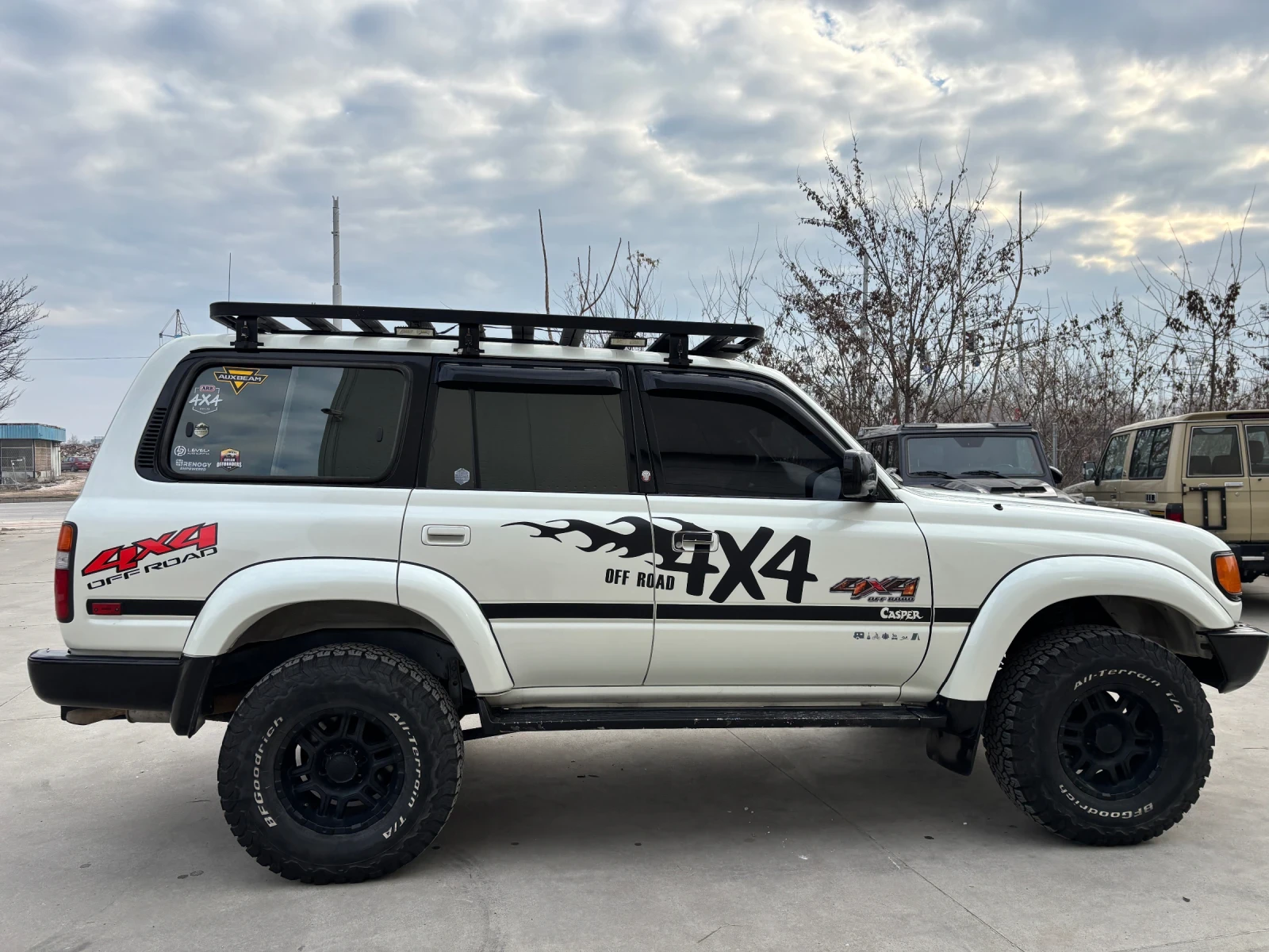 Toyota Land cruiser 4.5 | J80 | OFF-ROAD, снимка 4 - Автомобили и джипове - 53907637