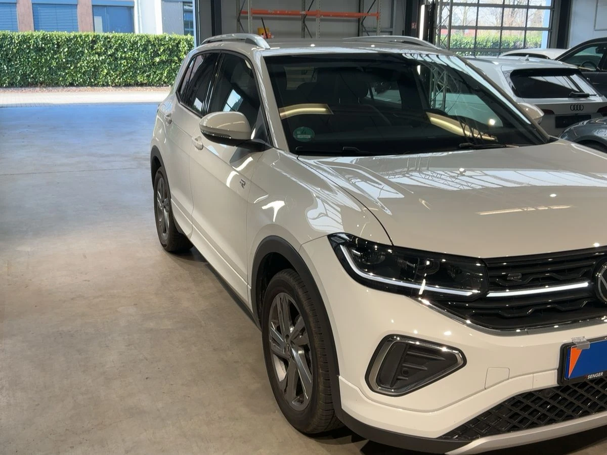 VW T-Cross 1.5 TSI ACT R-Line, снимка 5 - Автомобили и джипове - 54137567