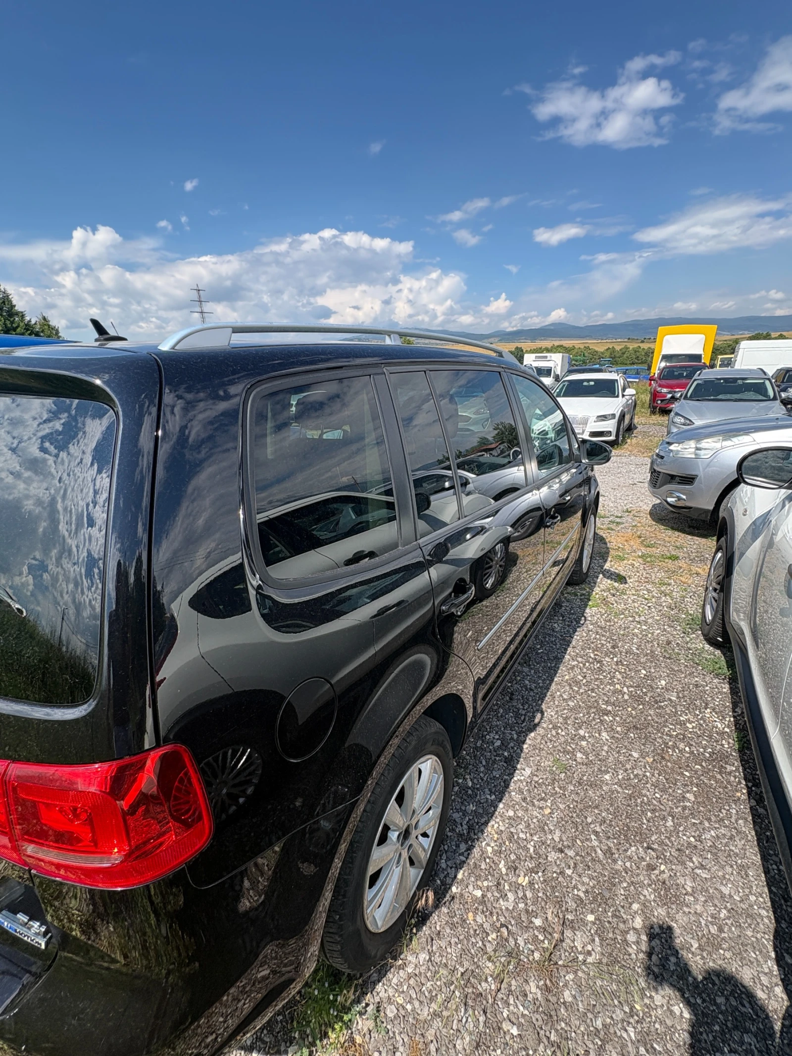 VW Tiguan 1.4, снимка 4 - Автомобили и джипове - 55100927