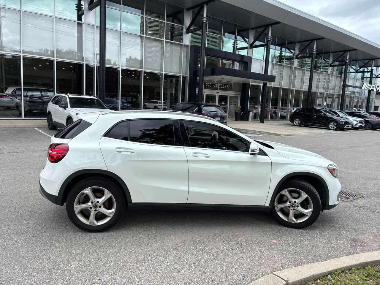 Mercedes-Benz GLA * 250 * CARFAX * ЦЕНА ДО БГ, снимка 3 - Автомобили и джипове - 55163177