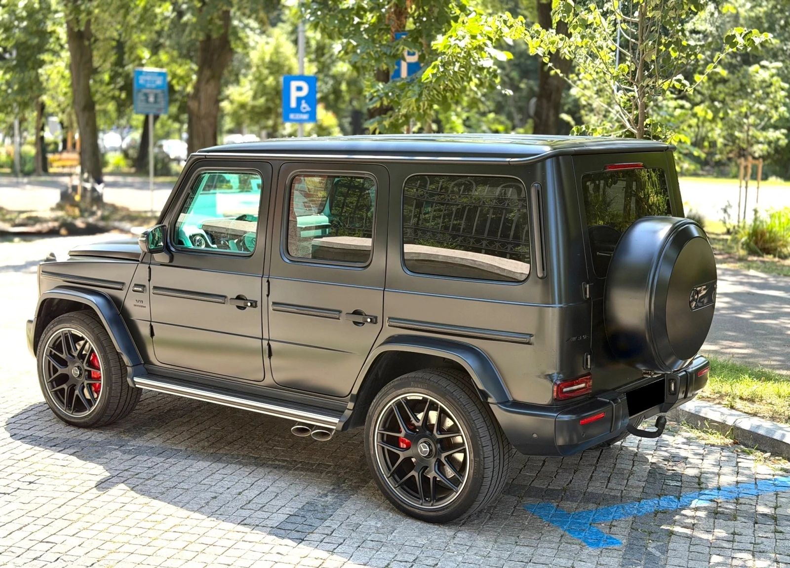 Mercedes-Benz G 63 AMG V8, снимка 3 - Автомобили и джипове - 55439946