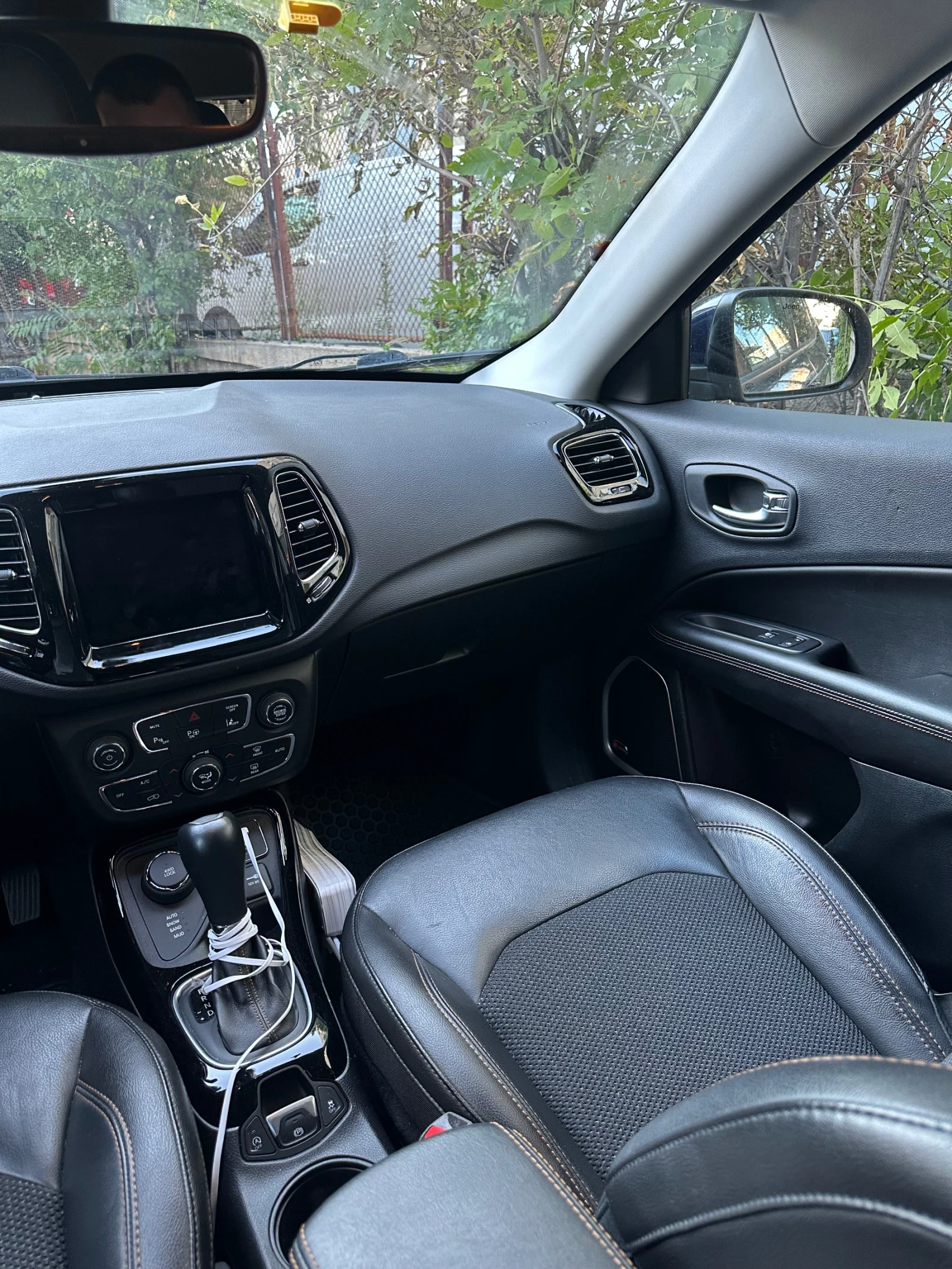 Jeep Compass, снимка 6 - Автомобили и джипове - 55494009